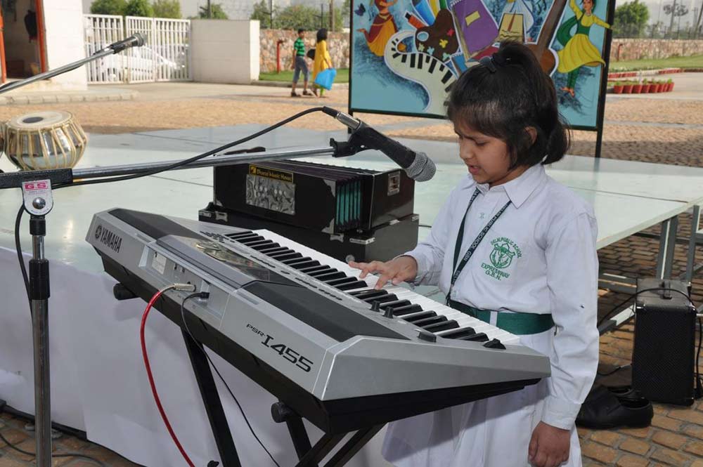 The Talent Hunt- An Extravaganza 2015-16