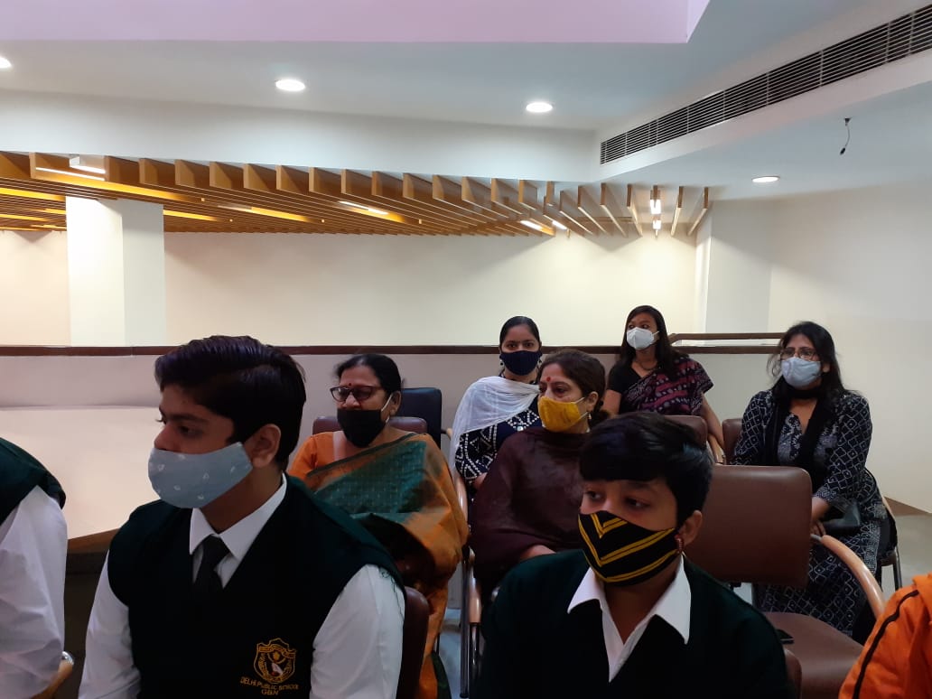 Book Reading Social Media (Anindita)