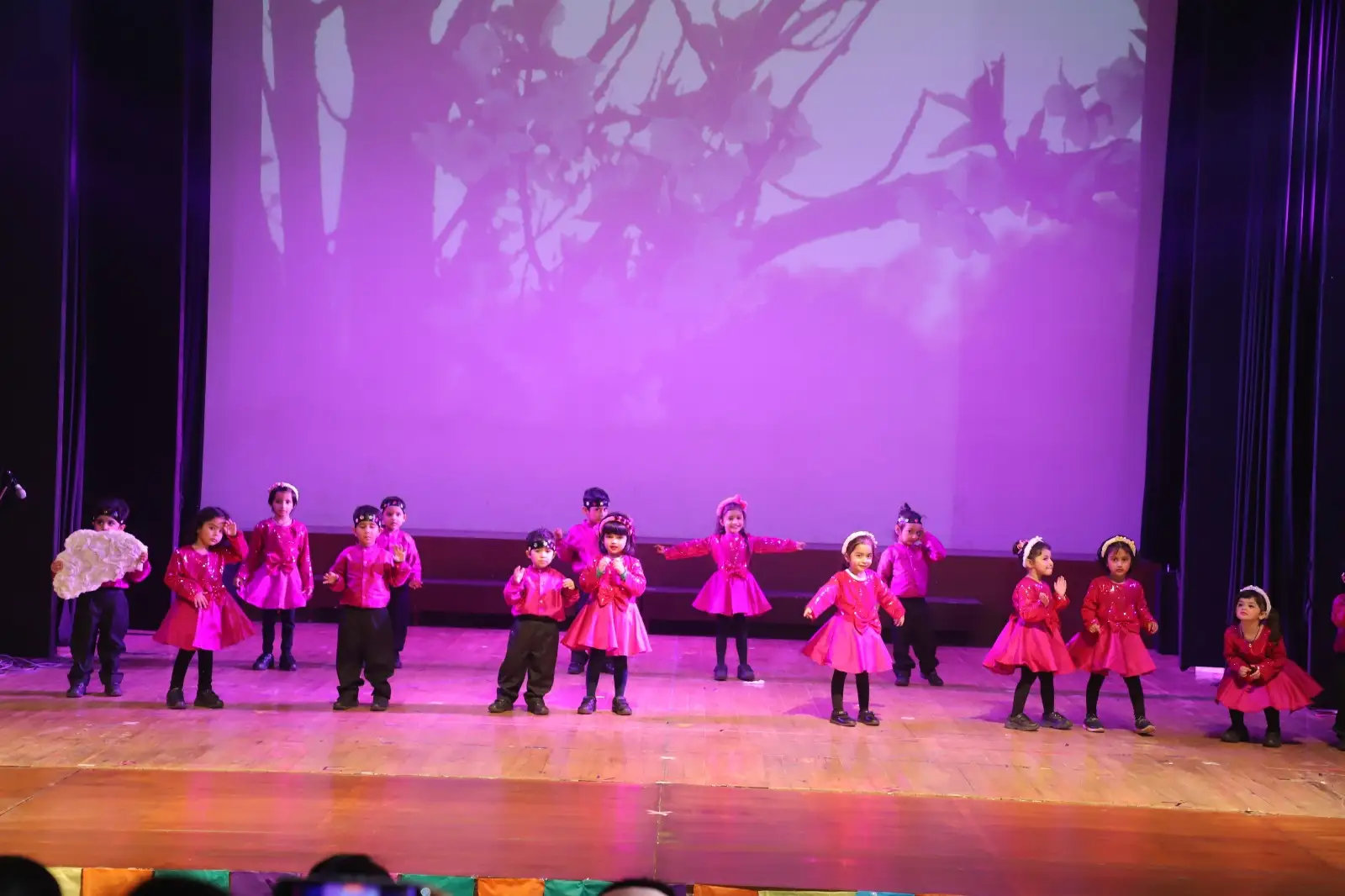 Satrangi Bharat: Shades of India